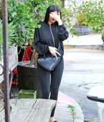 Access_Kardashian_6.jpg