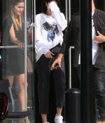 Access_Kardashian_12.jpg