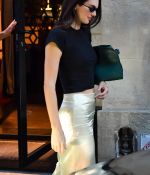 Access_Kardashian_28929.jpg