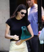 Access_Kardashian_5.jpg