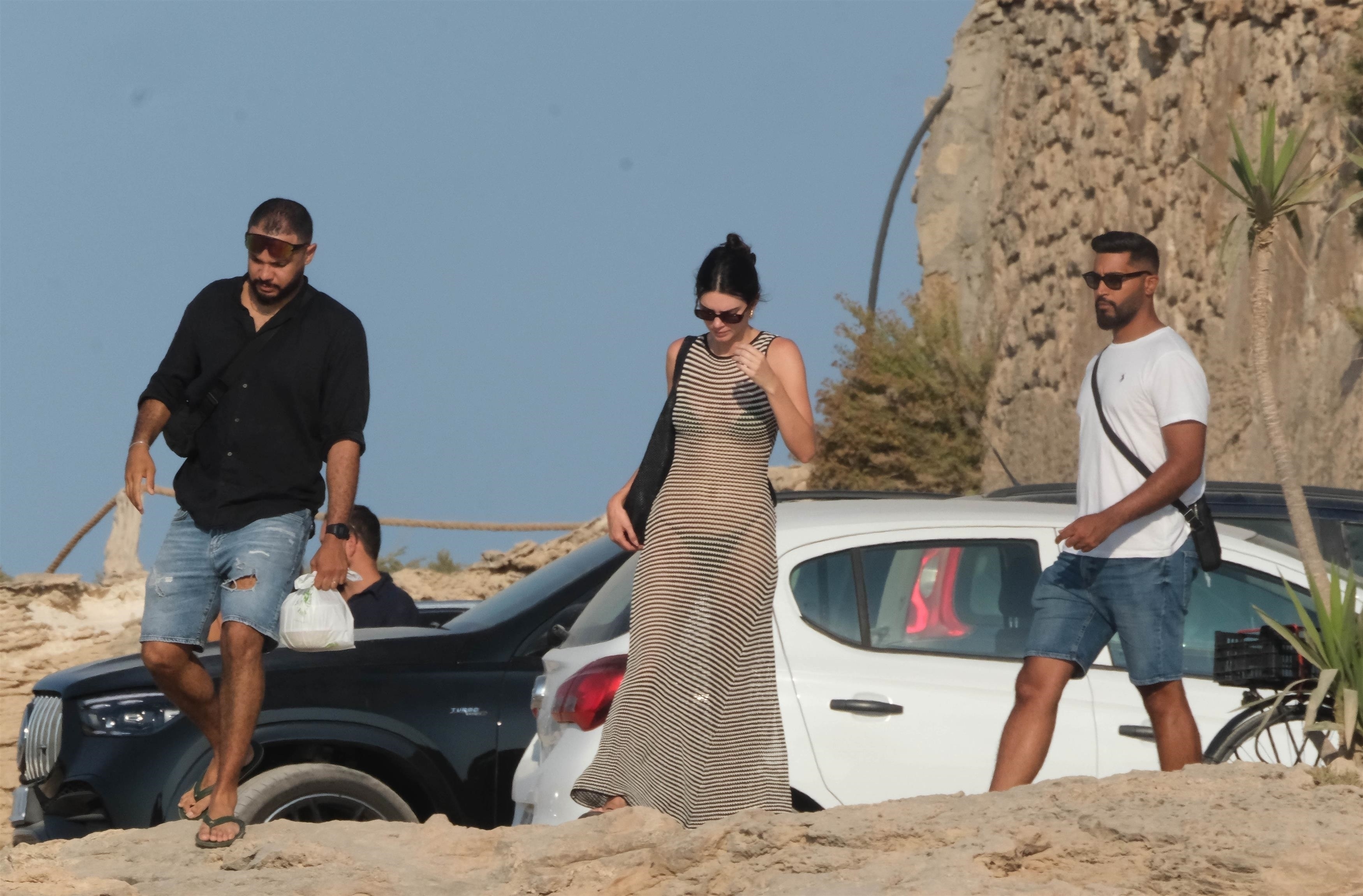 Access_Kardashian_281129.jpg