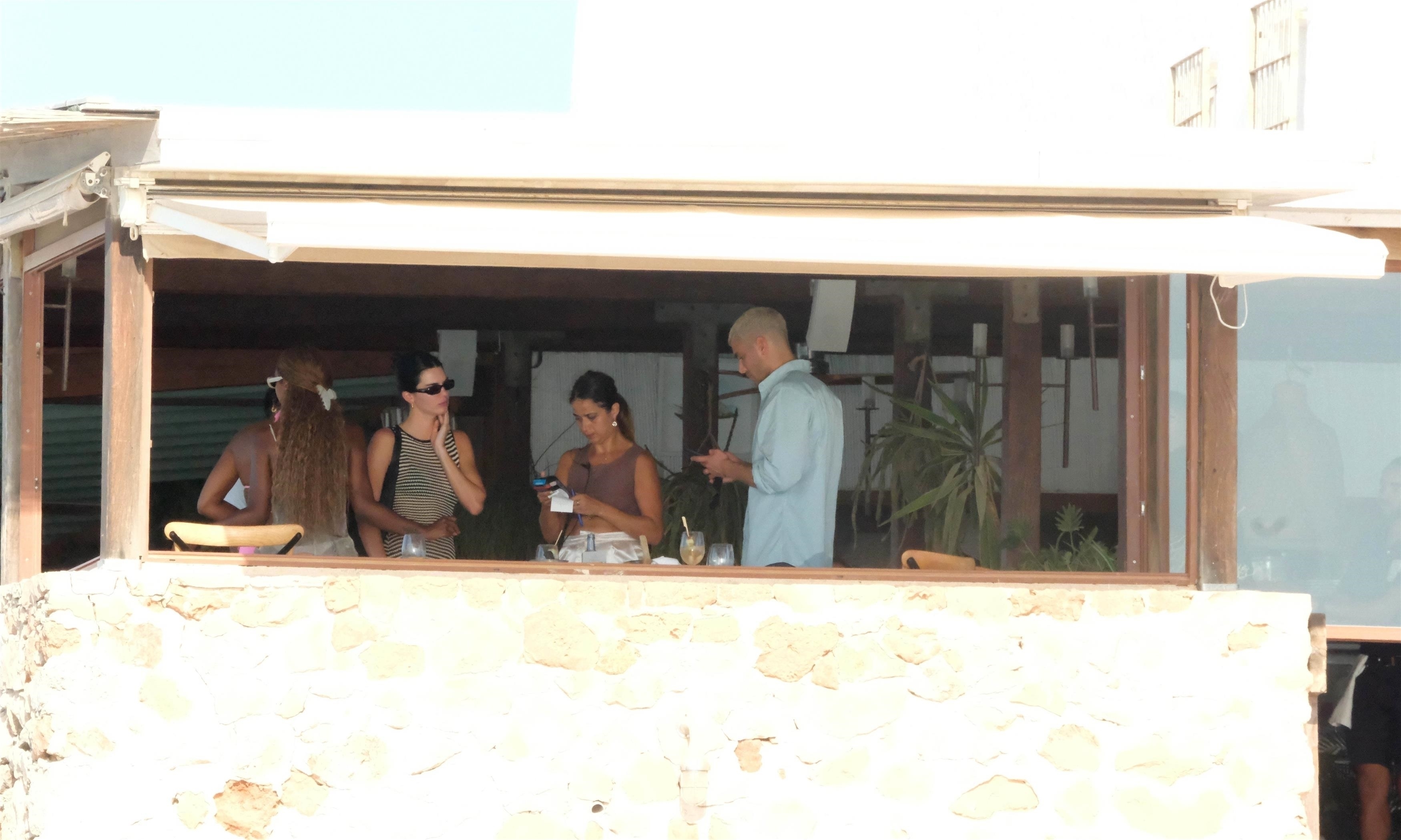 Access_Kardashian_281829.jpg