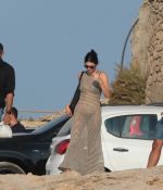 Access_Kardashian_281129.jpg