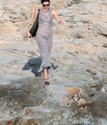 Access_Kardashian_282929.jpg