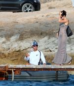 Access_Kardashian_283429.jpg