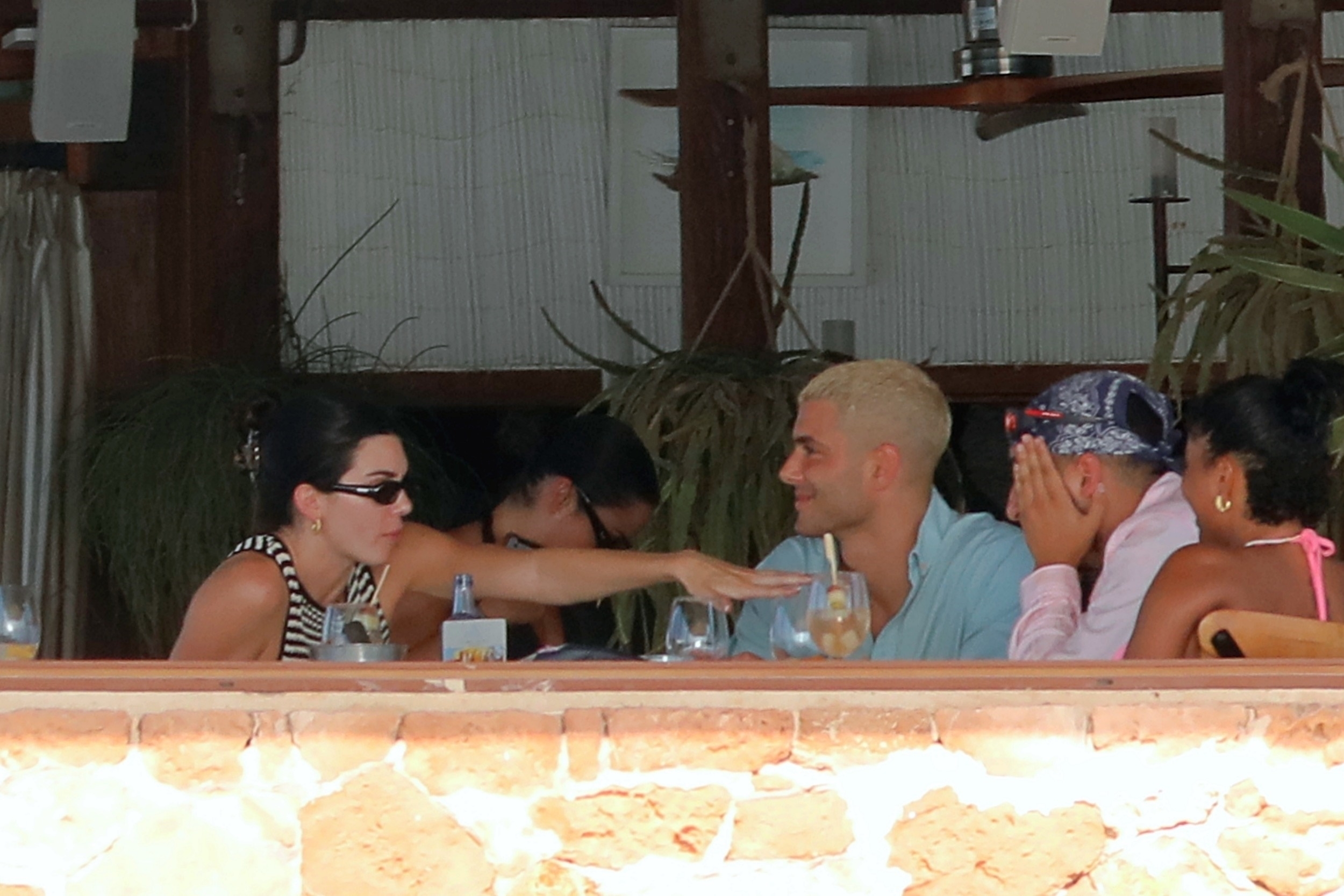 Access_Kardashian_28229.jpg