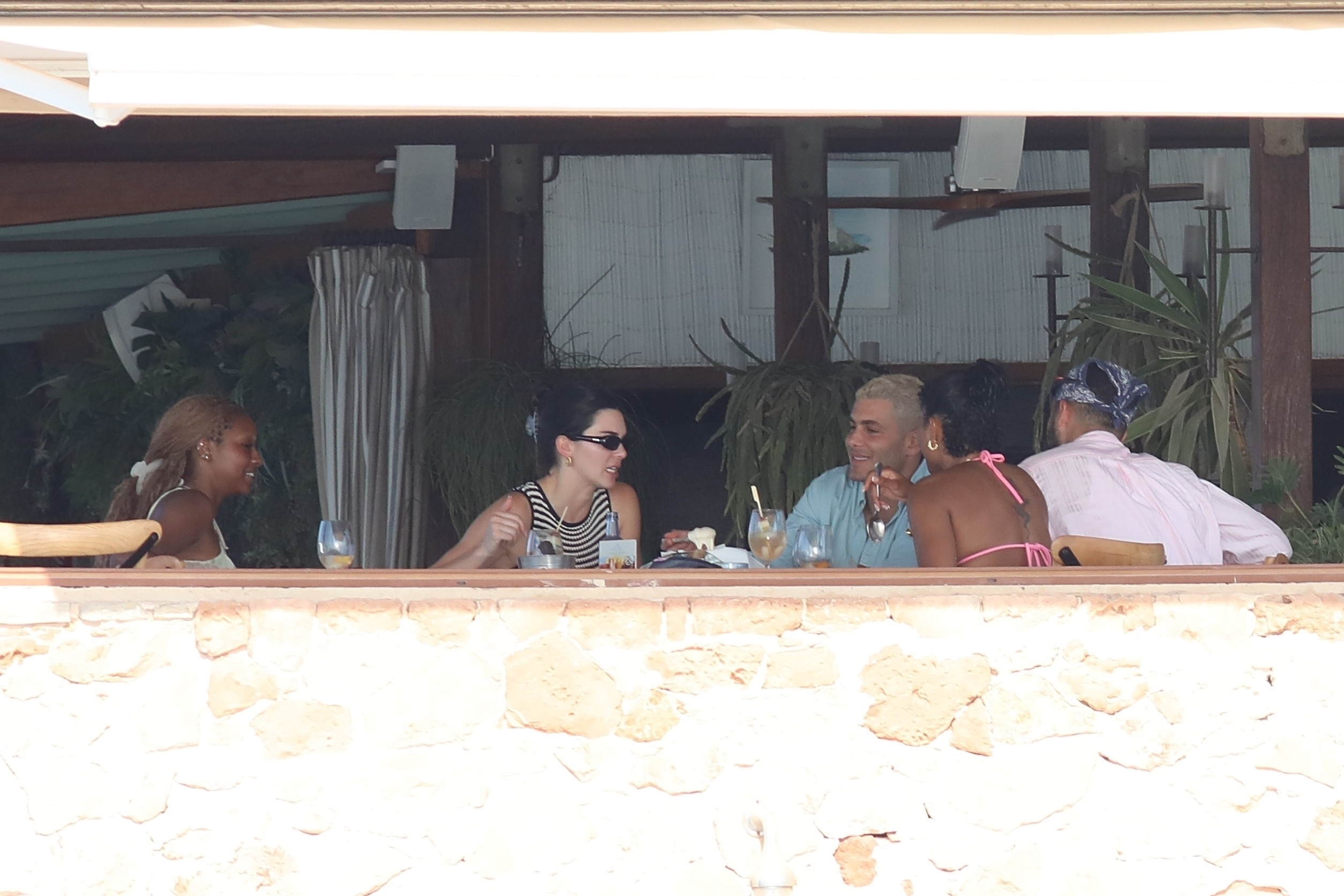 Access_Kardashian_28929.jpg