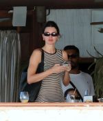 Access_Kardashian_281629.jpg