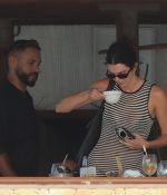 Access_Kardashian_282029.jpg