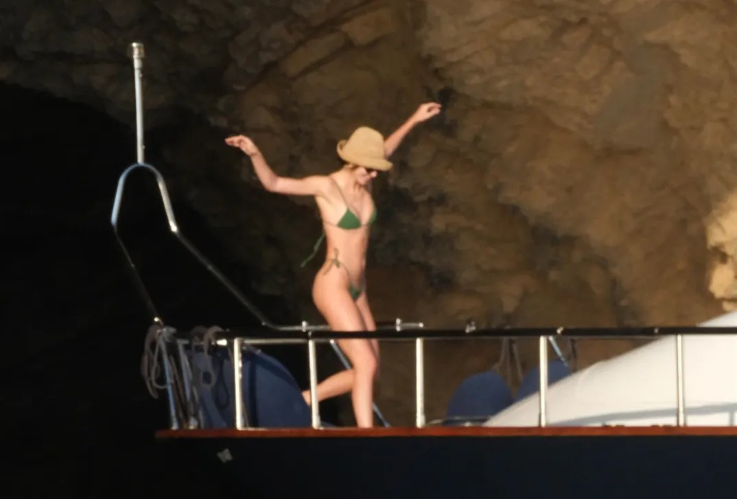 Access_Kardashian_16.jpg