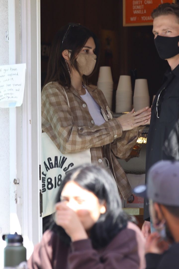 Access_Kardashian_001.jpg