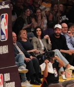 Access_Kardashian_49.jpg