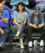 Access_Kardashian_2.jpg