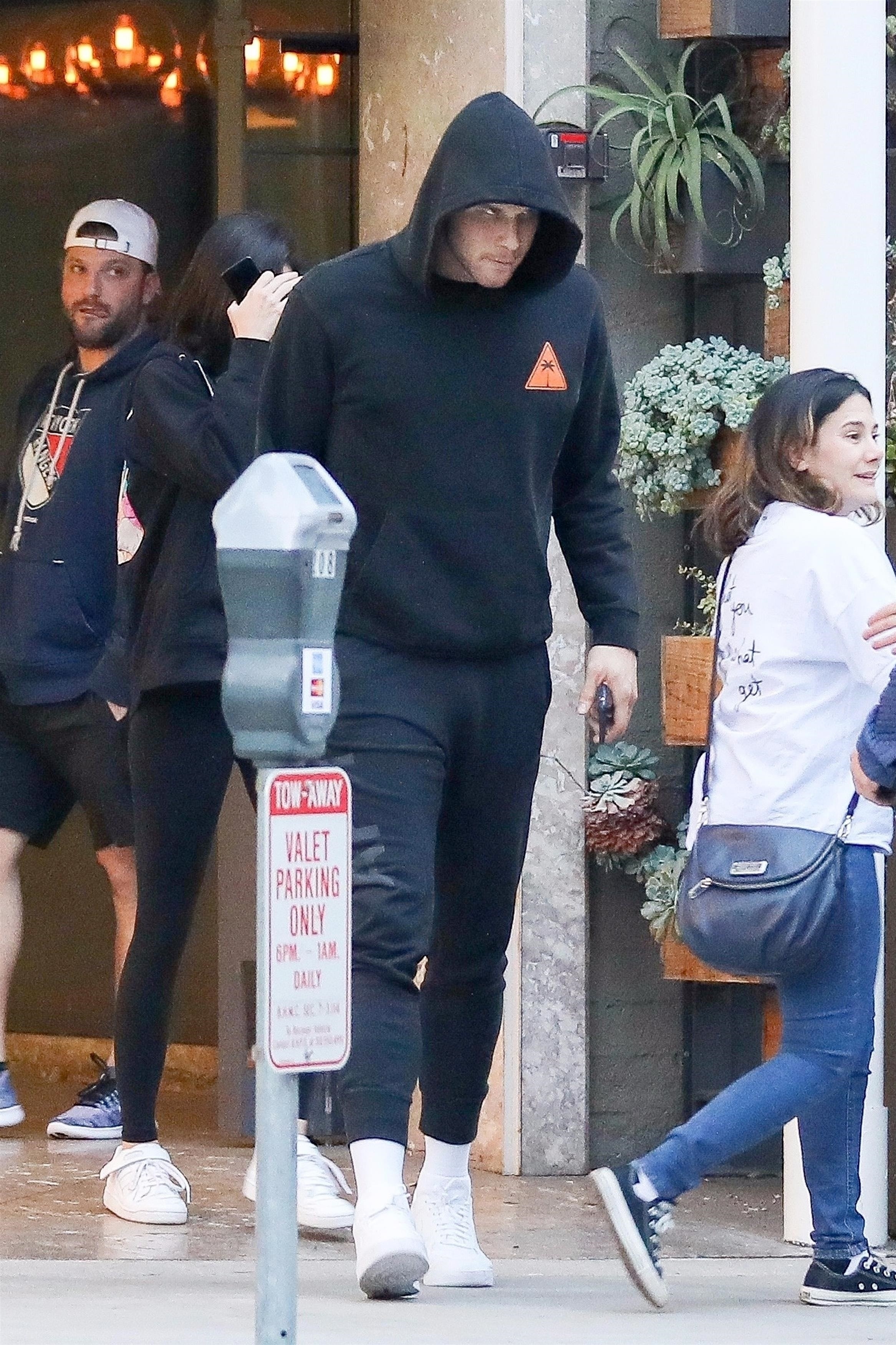 Access_Kardashian_5.jpg