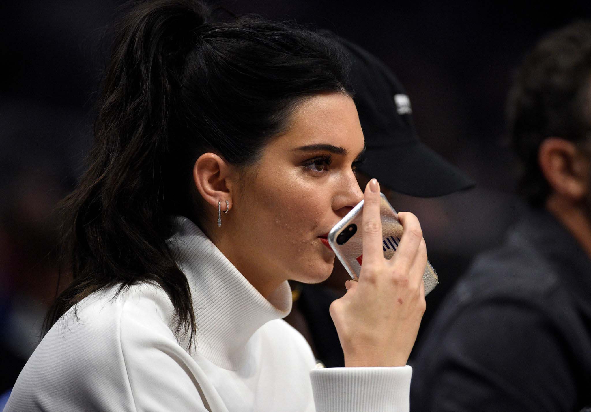 Access_Kardashian_3.jpg
