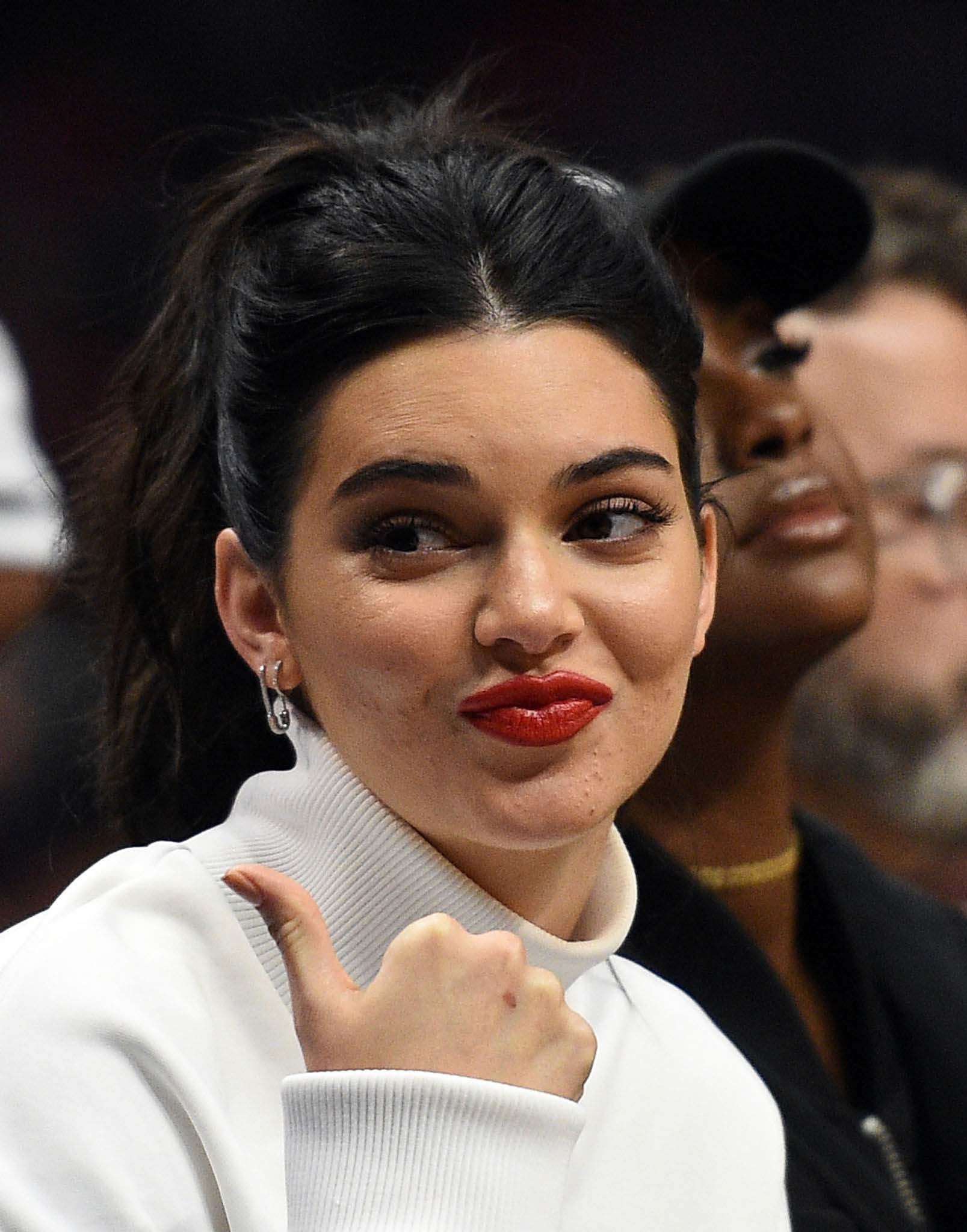 Access_Kardashian_6.jpg