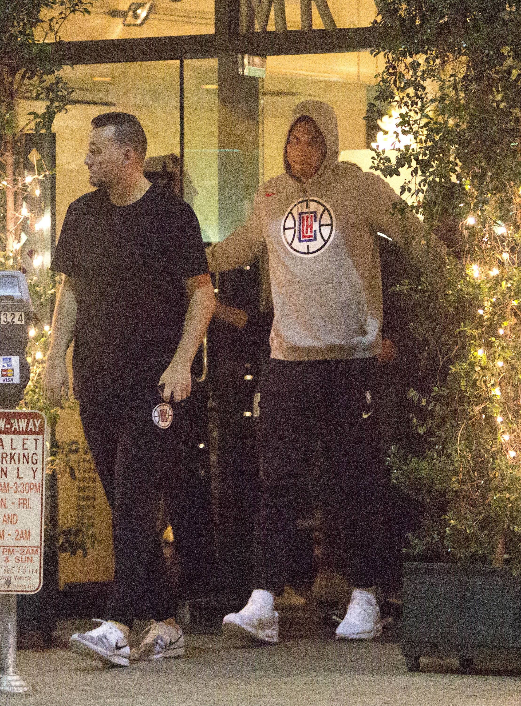Access_Kardashian_7.jpg
