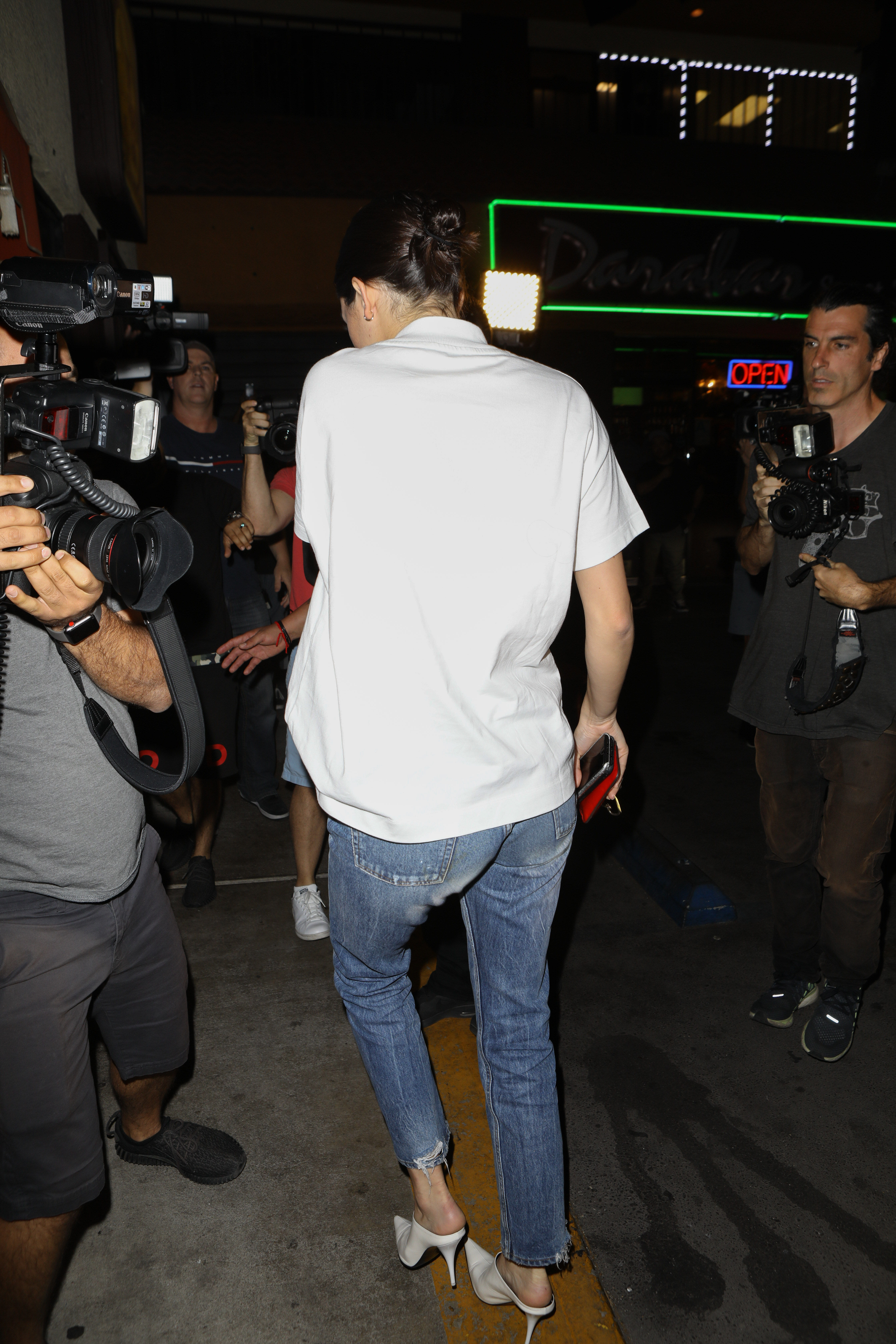 Access_Kardashian_12.jpg