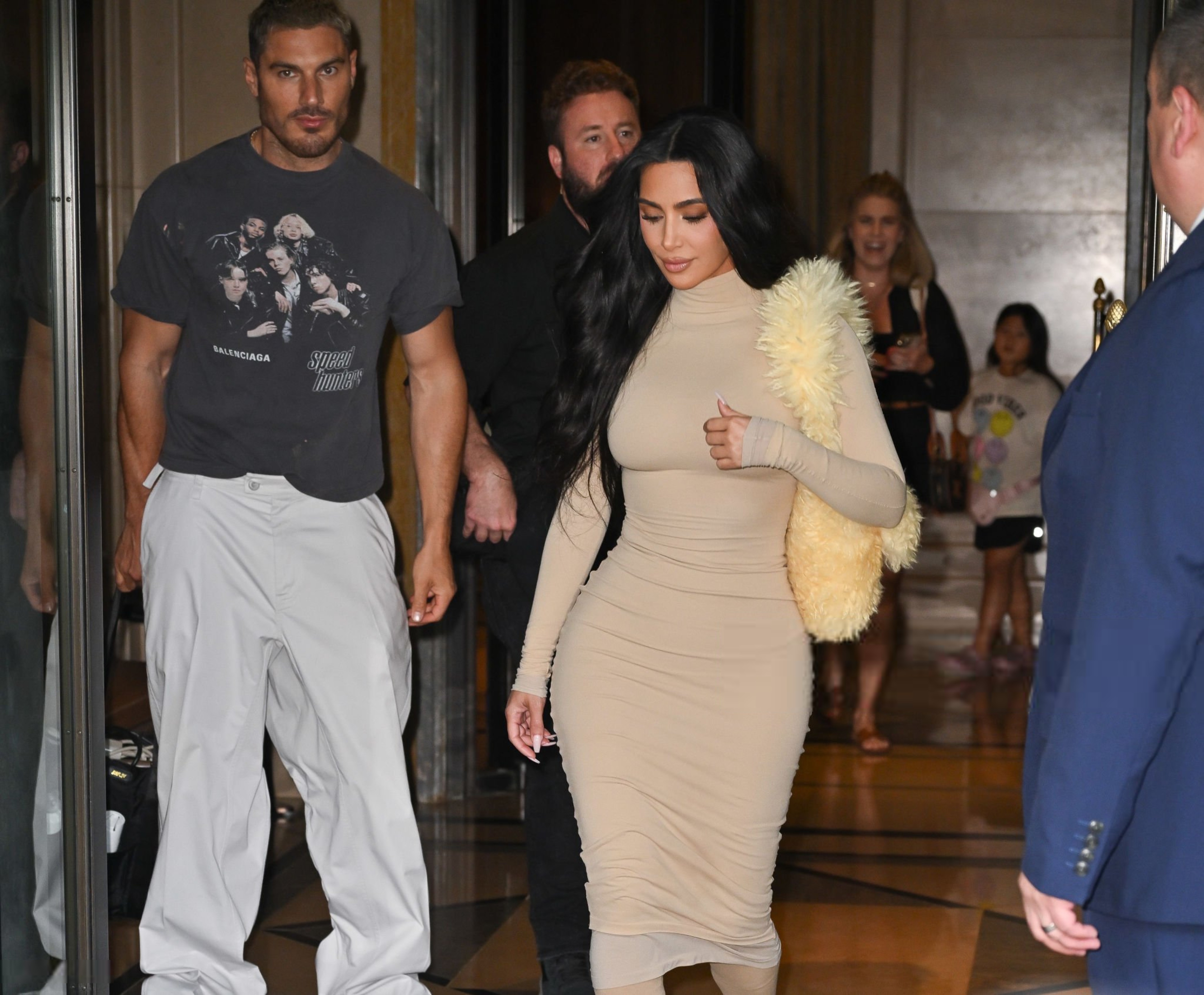 Access_Kardashian_2.jpg