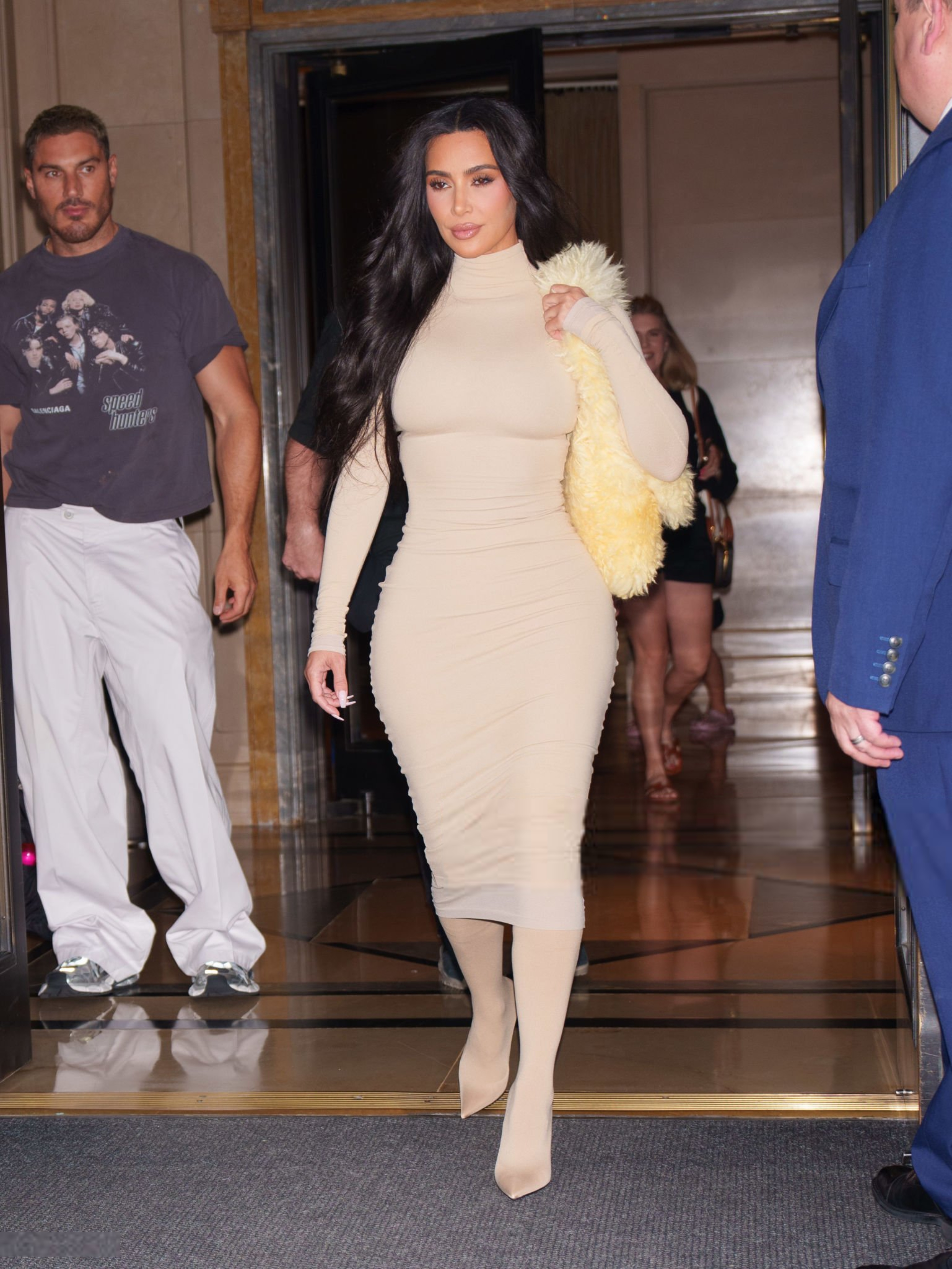 Access_Kardashian_4.jpg