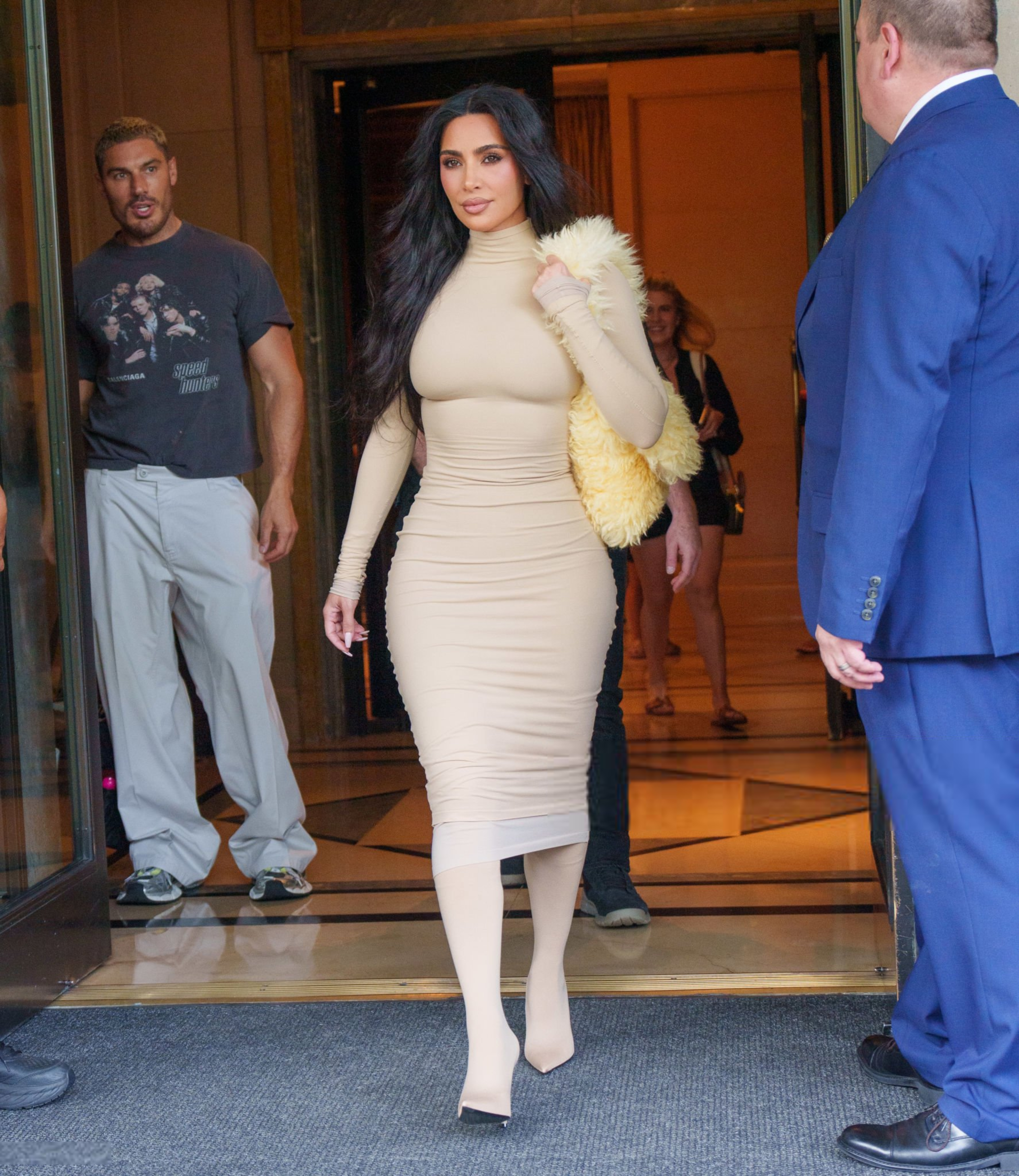 Access_Kardashian_5.jpg