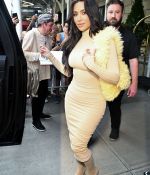 Access_Kardashian_22.jpg