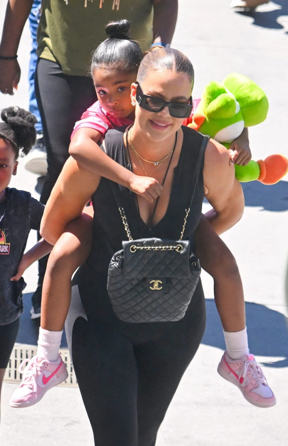 Access_Kardashian_2.jpg