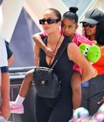 Access_Kardashian_4.jpg