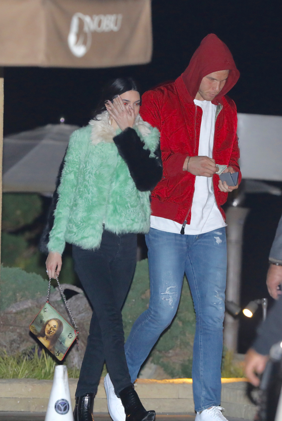 Access_Kardashian_6.jpg