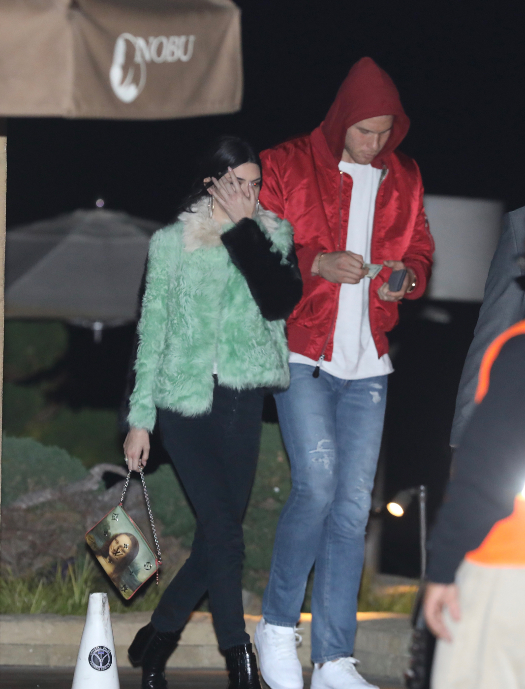Access_Kardashian_7.jpg