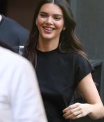 Access_Kardashian_2.jpg