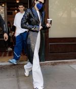 Access_Kardashian_6.jpg
