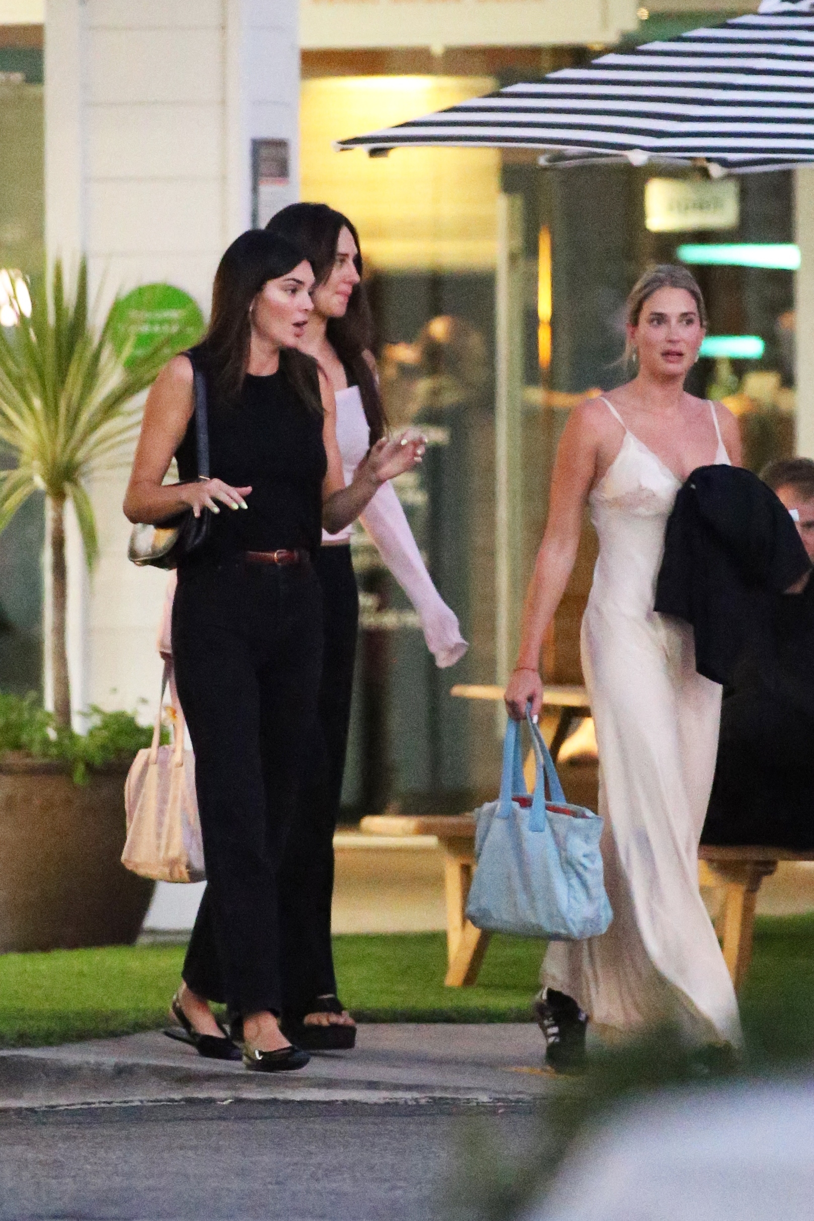 Access_Kardashian_13.jpg