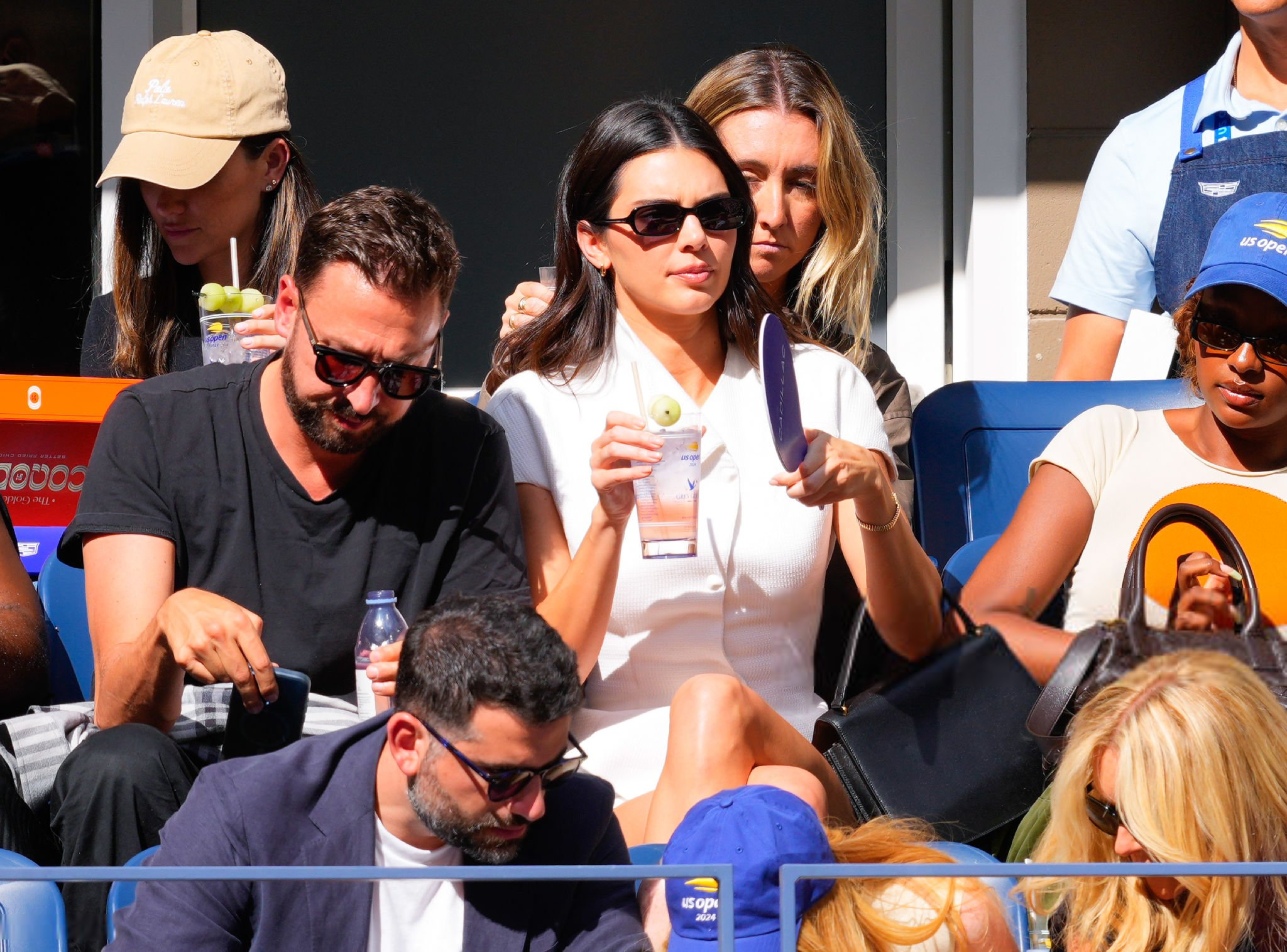 Access_Kardashian_281829.jpg