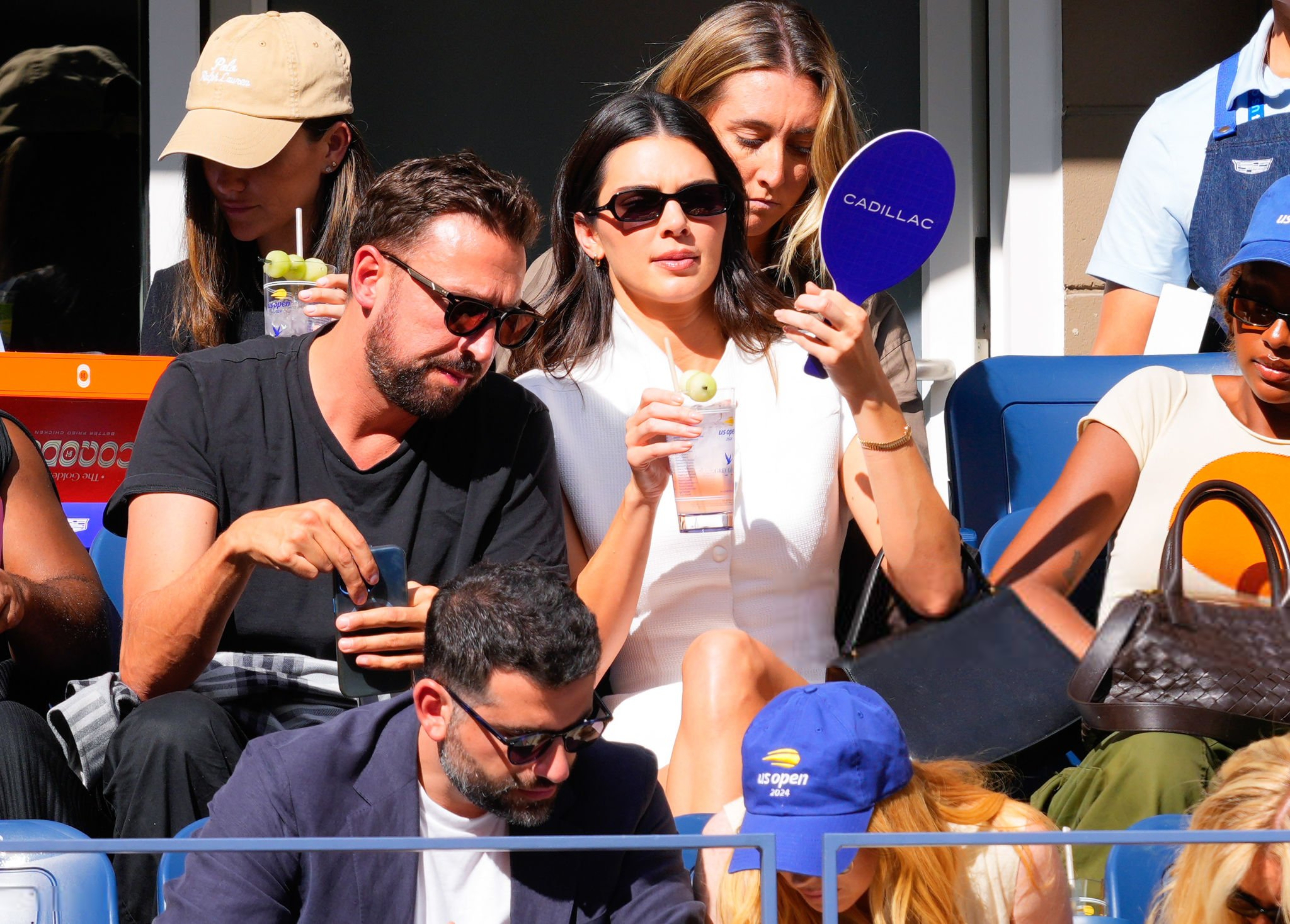 Access_Kardashian_28429.jpg