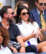 Access_Kardashian_281129.jpg