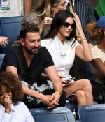 Access_Kardashian_281329~0.jpg