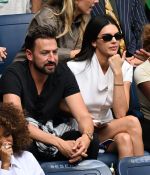 Access_Kardashian_281729~0.jpg