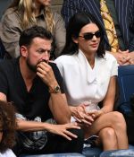 Access_Kardashian_281829~0.jpg