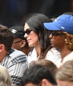 Access_Kardashian_28529~0.jpg