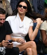 Access_Kardashian_28829~0.jpg