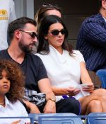 Access_Kardashian_28929.jpg