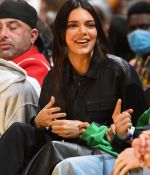 Access_Kardashian_1.jpg