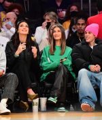 Access_Kardashian_12.jpg