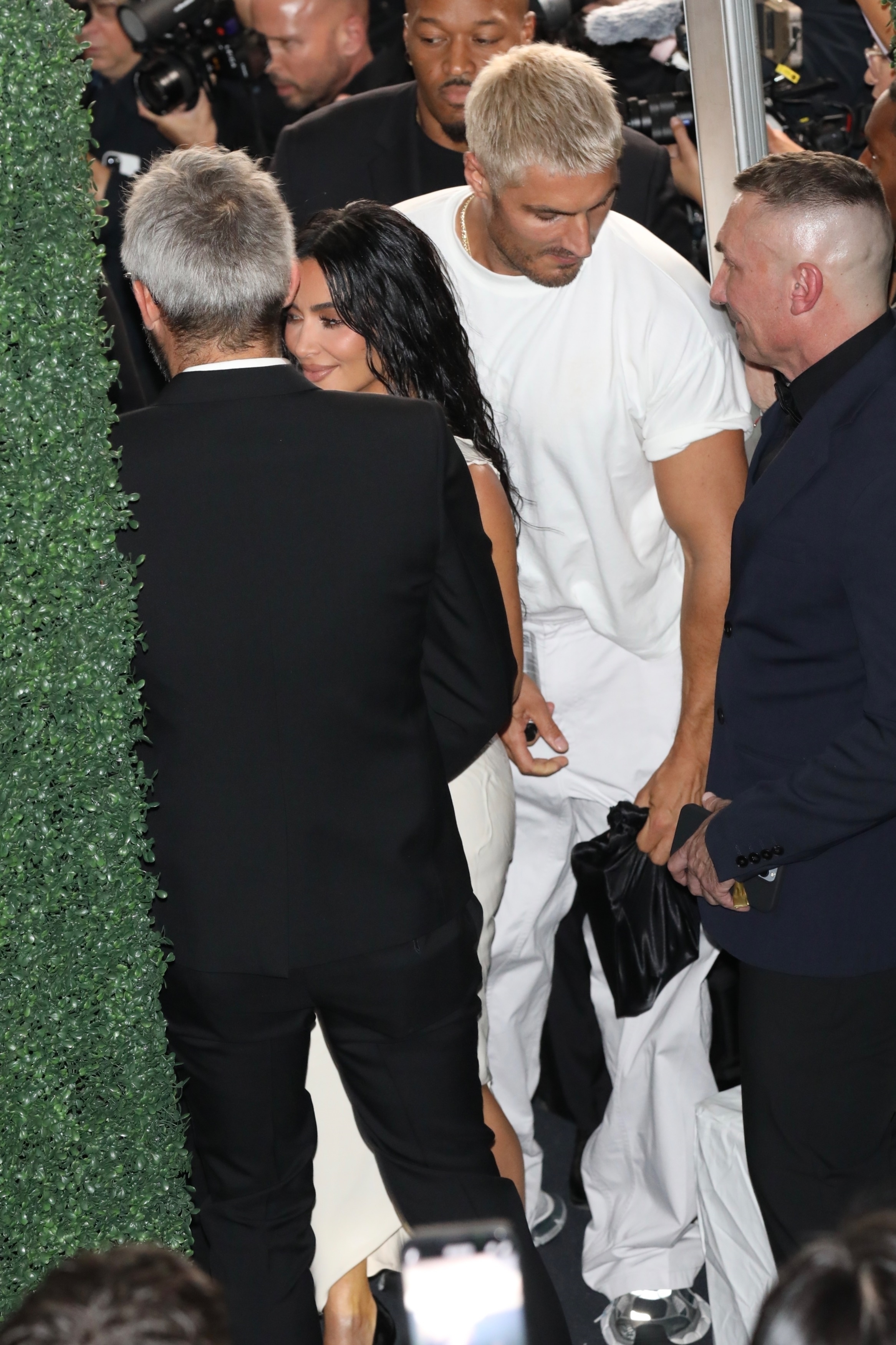 Access_Kardashian_5.jpg