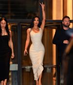 Access_Kardashian_7.jpg