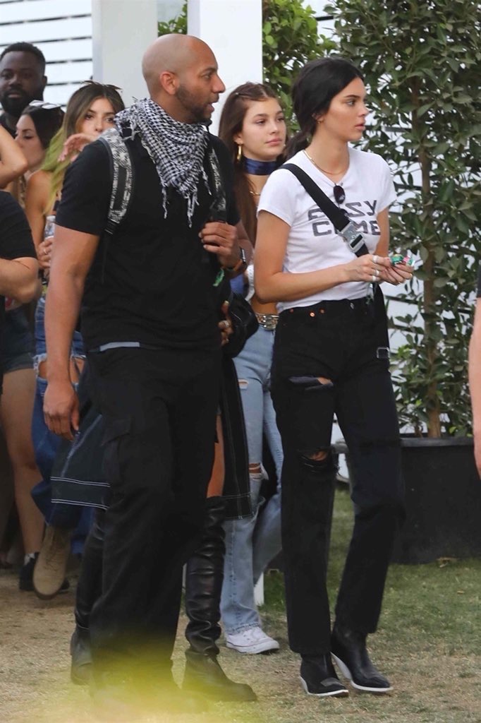 Access_Kardashian_1.jpeg