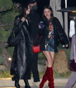 Access_Kardashian_8.jpg
