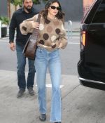 Access_Kardashian_3.jpg