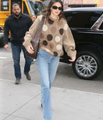 Access_Kardashian_4.jpg